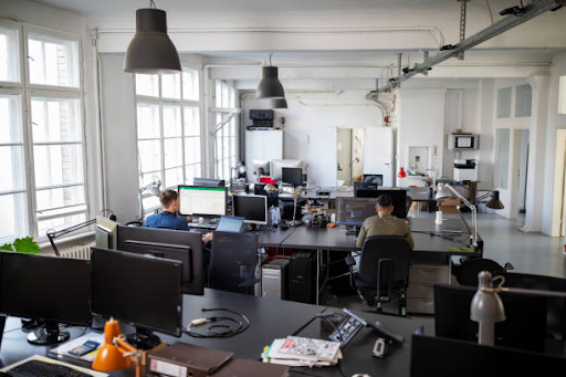 So wählen Sie die beste Umzugsfirma für Ihren Büroumzug in Berlin Umzugsfirma