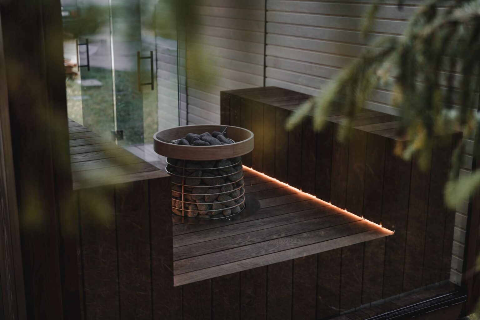Gartensauna planen: Standort, Technik und Kauf prüfen